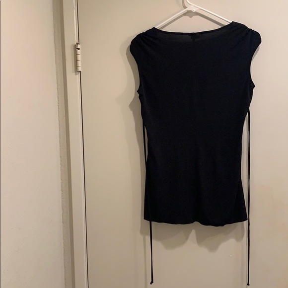 Top - Picture 2 of 4